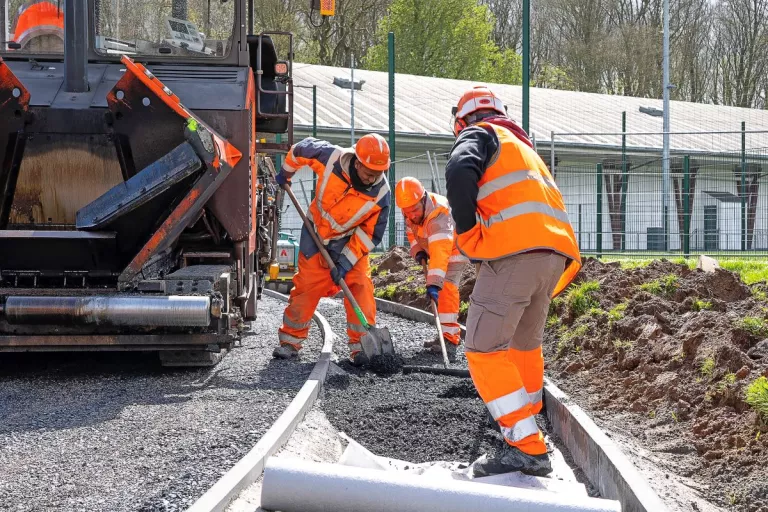 Réhabilitation d'un complexe sportif du parc de Rollencourt 