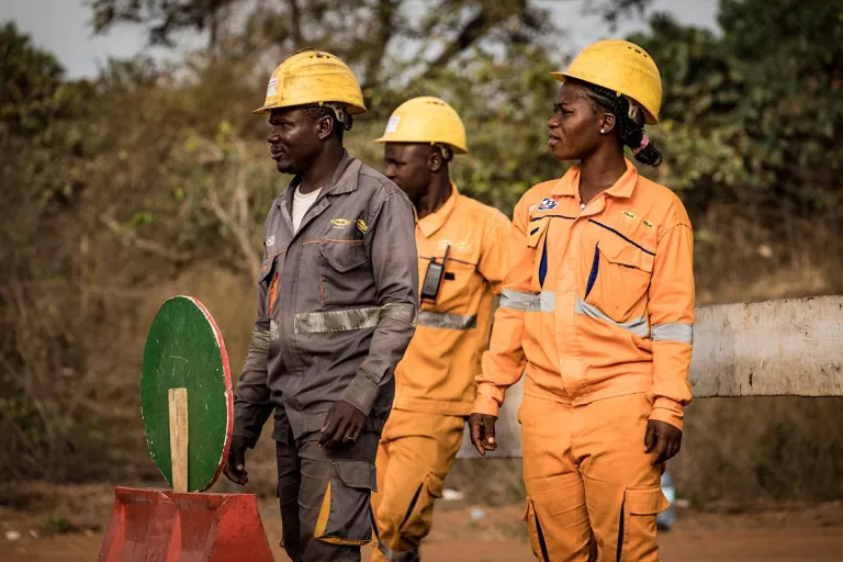 Collaborateurs sur le chantier de la route du nord