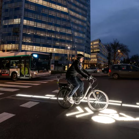Illustration of Une piste cyclable plus visible grâce à Flowell 