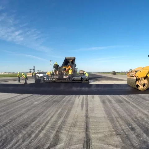 Illustration of Colas Inc., filiale américaine de Colas, acquiert des actifs du groupe Graymont Materials  