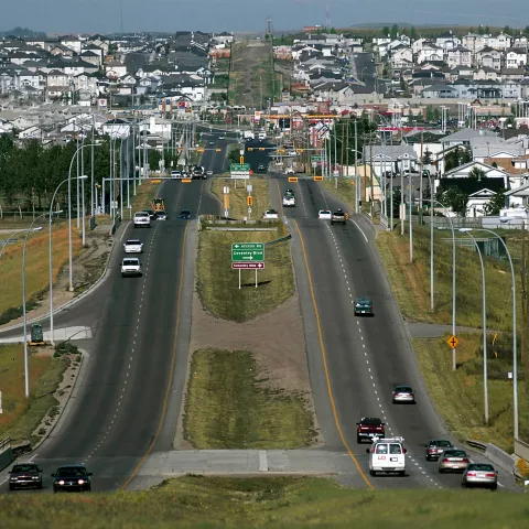 Illustration of Deux filiales de Colas Canada remportent des contrats d’un montant global de 300 millions  de dollars canadiens pour la construction et la maintenance du périphérique sud-ouest de Calgary, en Alberta 